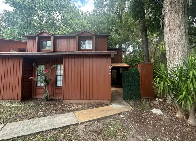 Property at 5720 SW 8th Pl, Gainesville, FL, 32607, 3 beds, 3 baths, [object Object]