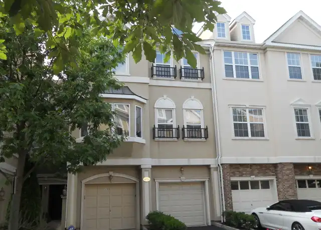 Property at 10 Devonshire Dr, Clifton, NJ, 07013, 2 beds, 2.5 baths, [object Object]