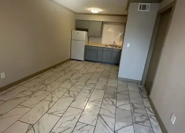 Property at 801 Culver St Unit D103, Commerce, TX, 75428, 1 bed, 1 bath, [object Object]