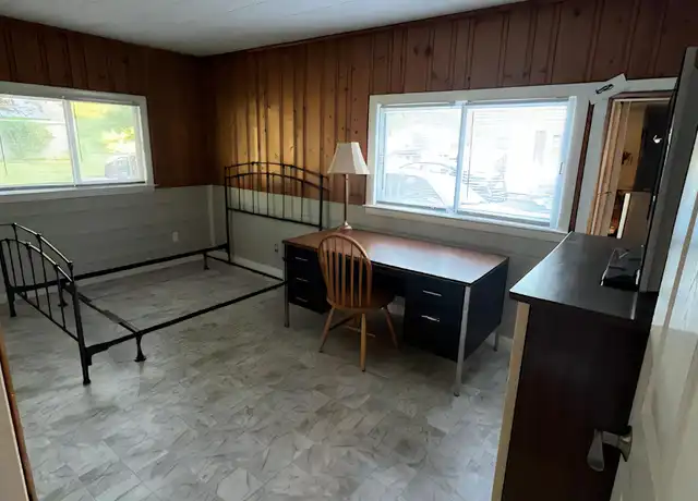 Property at 240 Greenaway Dr, Springfield, MA, 01109, 1 bed, 1.5 baths, [object Object]