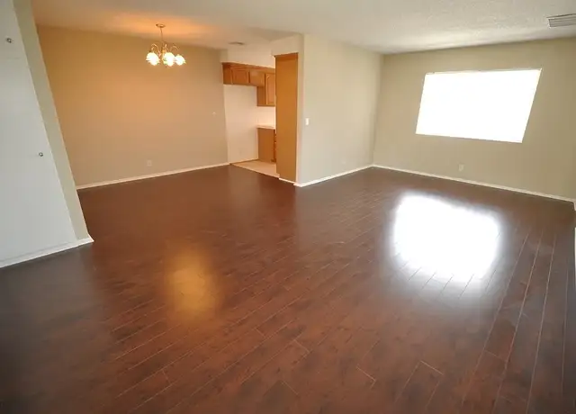 Photo of 24347 Newhall Ave, Newhall, CA 91321