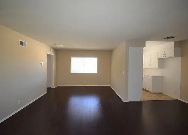 Photo of 24347 Newhall Ave, Newhall, CA 91321