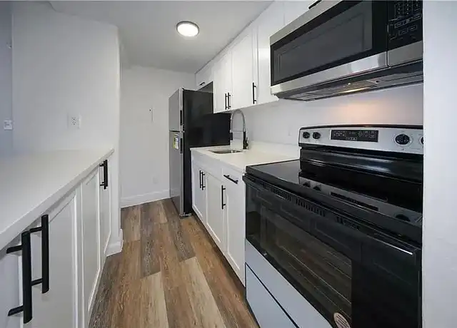 Property at 1000 NW 95th Ter Unit 105, Plantation, FL, 33322, 1 bed, 1 bath, [object Object]