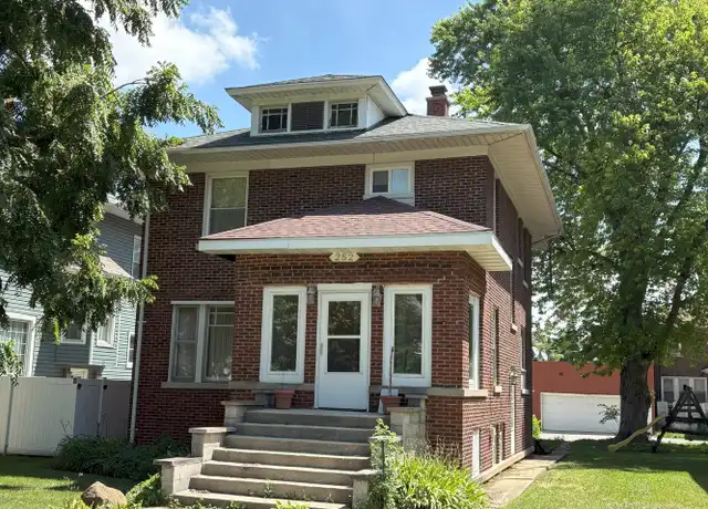 Property at 252 N Raynor Ave Unit 2, Joliet, IL, 60435, 2 beds, 1 bath, [object Object]