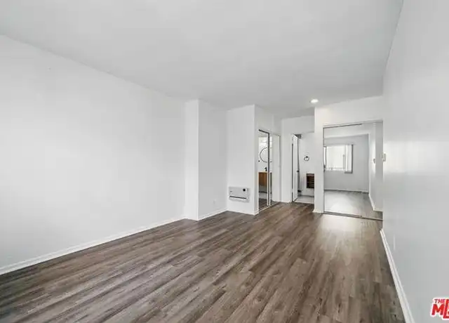 Property at 621 San Vicente Blvd Unit 302, Santa Monica, CA, 90402, 2 beds, 2 baths, [object Object]