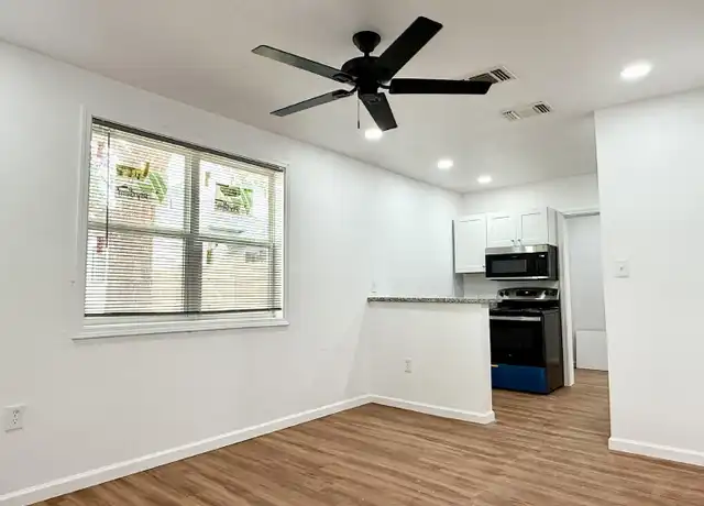 Property at 2435 21st St, Lubbock, TX, 79411, 2 beds, 2 baths, [object Object]