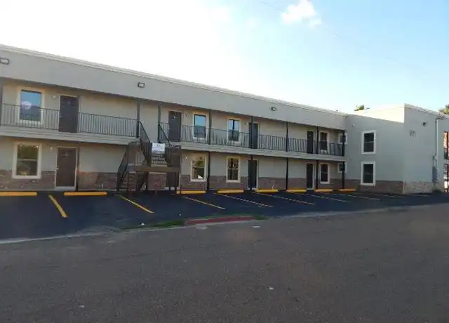 Property at 1819 E Kearney St Unit 4, Laredo, TX, 78043, 0 beds, 1 bath, [object Object]