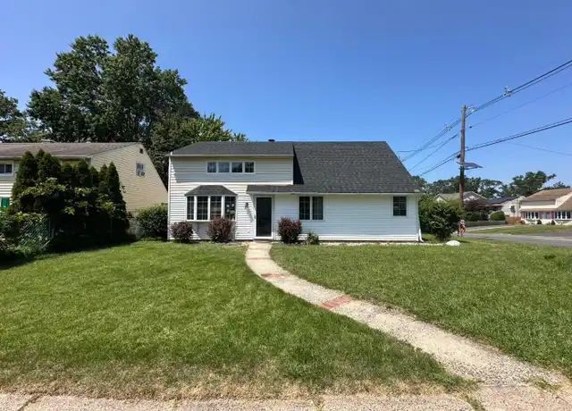 Property at 128 Homes Park Ave, Iselin, NJ, 08830, 5 beds, 2 baths, [object Object]