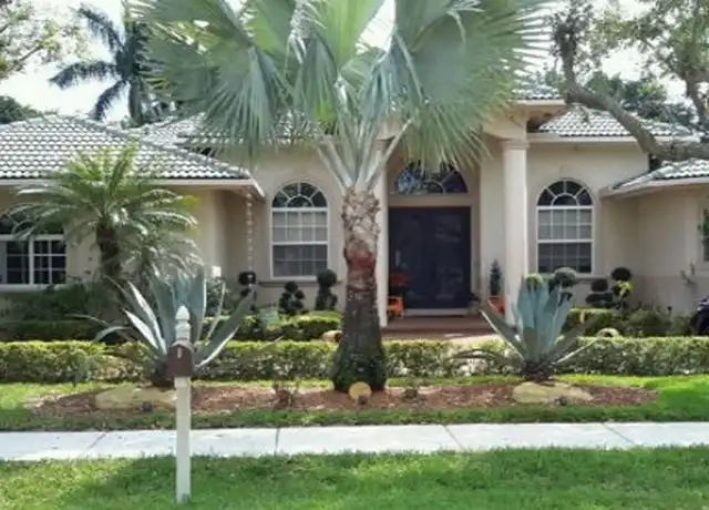 Property at 6160 SW 58th Ct, Davie, FL, 33314, 5 beds, 3 baths, [object Object]