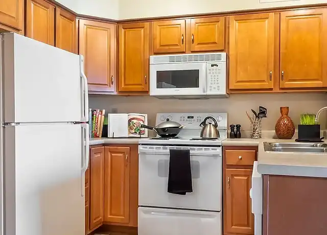 Property at Forest Woods - 101 Forest Pkwy, Valley Park, MO, 63088, 1-2 bed, 1 bath, [object Object]