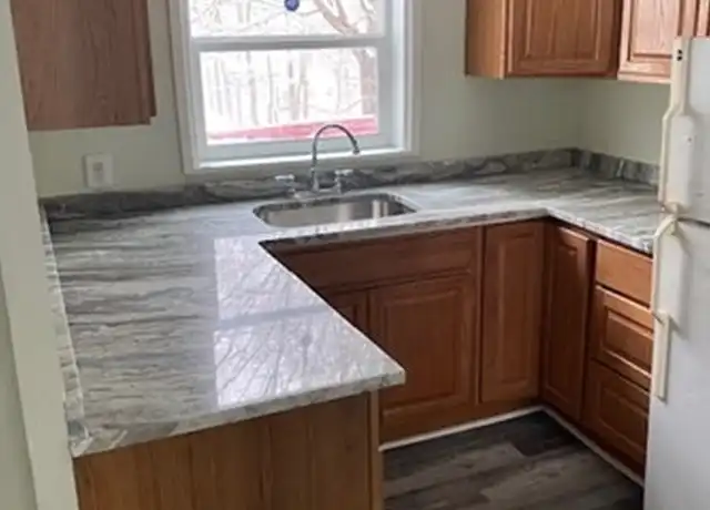 Property at 3 Arch St Unit 1R, Haverhill, MA, 01832, 2 beds, 1 bath, [object Object]