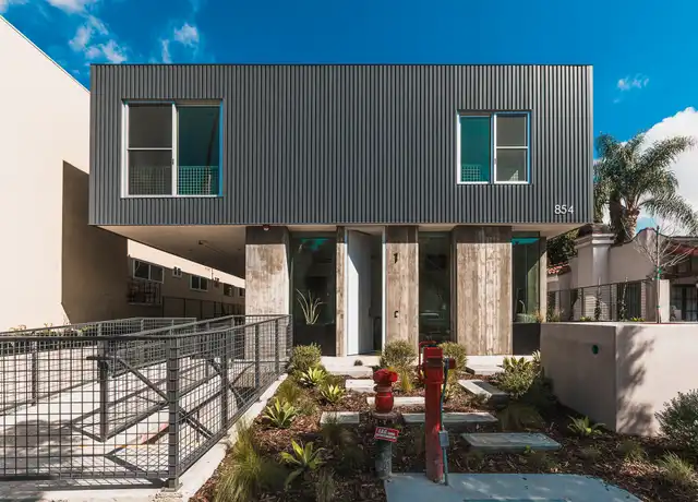 Property at 854 Westmount Dr Unit 4, West Hollywood, CA, 90069, 2 beds, 2.5 baths, [object Object]