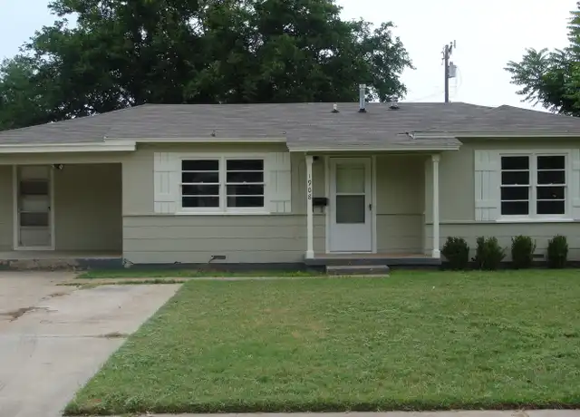 Property at 1908 45th St, Lubbock, TX, 79412, 4 beds, 2 baths, [object Object]