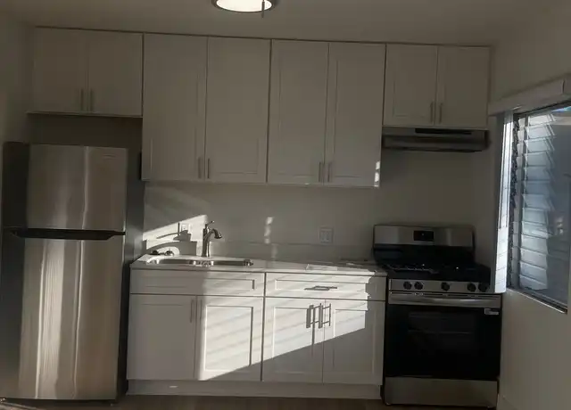 Property at 1333 S Westlake Ave Unit 14, Los Angeles, CA, 90006, 1 bed, 1 bath, [object Object]