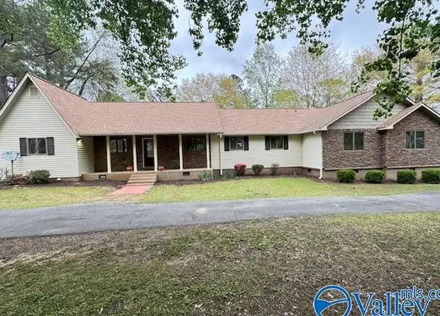 Property at 143 Green Valley Rd SE, Owens Cross Roads, AL, 35763, 4 beds, 4 baths, [object Object]