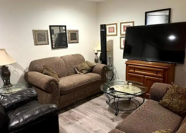 Property at 1550 W Ashlan Ave, Fresno, CA, 93705, 1 bed, 1 bath, [object Object]