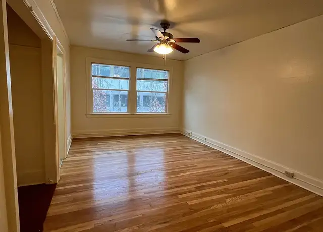 Photo of 834 SW 15th Ave, Portland, OR 97205