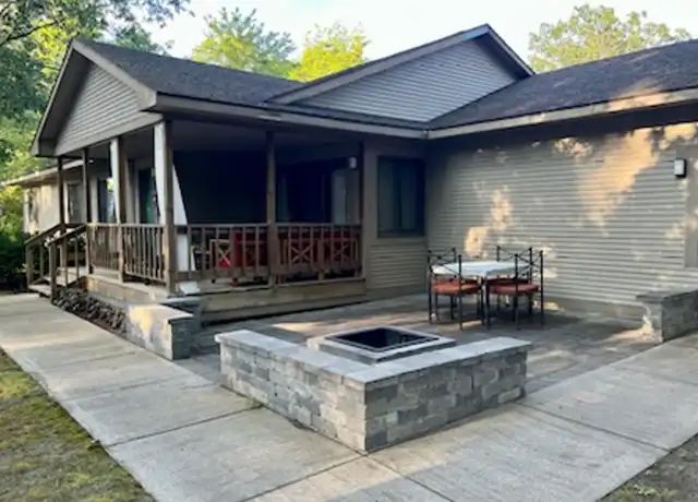 Property at 1002 Webster St, Traverse City, MI, 49686, 4 beds, 4.5 baths, [object Object]