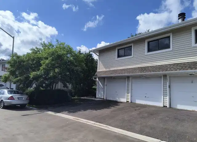 Property at 748 Whitesail Dr, Schaumburg, IL, 60194, 2 beds, 1.5 baths, [object Object]