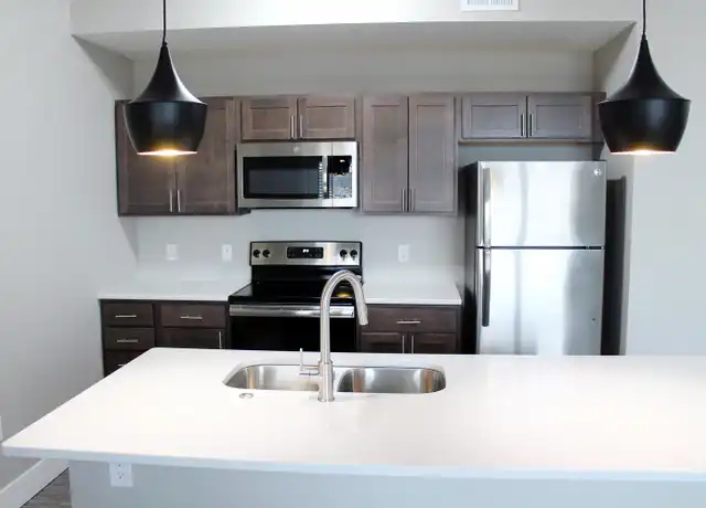 Property at 1015 Sunrise Dr Unit 3, Norfolk, NE, 68701, 1 bed, 1 bath, [object Object]