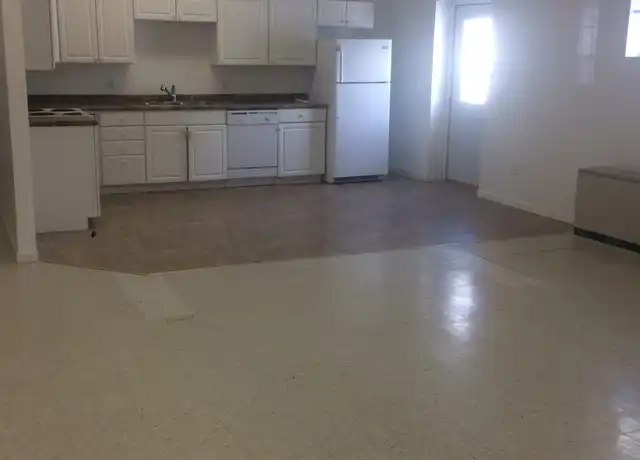 Property at 208 Center St Unit 7, Wimbledon, ND, 58492, 3 beds, 1 bath, [object Object]