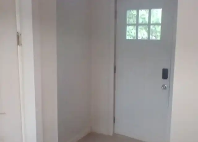 Property at 908 15th St Unit 3, Bremerton, WA, 98337, 1 bed, 1 bath, [object Object]