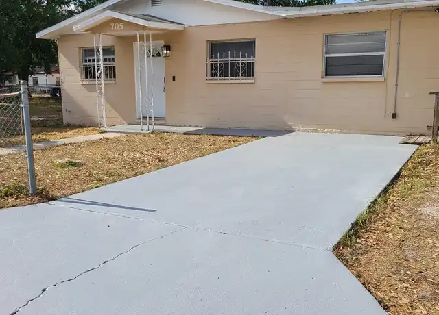 Property at 705 W 2nd St, Lakeland, FL, 33805, 3 beds, 1 bath, [object Object]