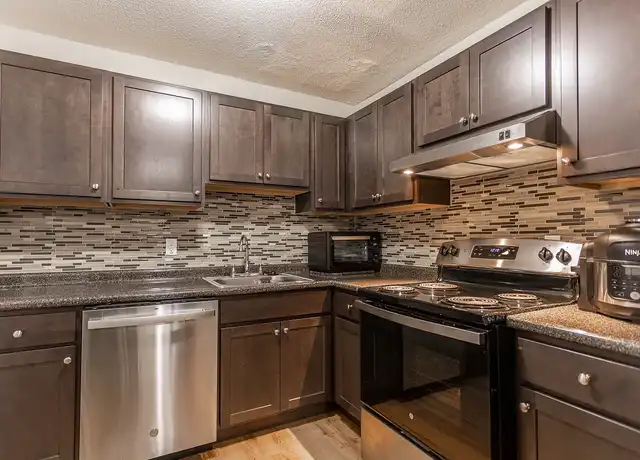 Property at Carlyle House - 135 Ward St, Revere, MA, 02151, 0-2 beds, 1 bath, [object Object]