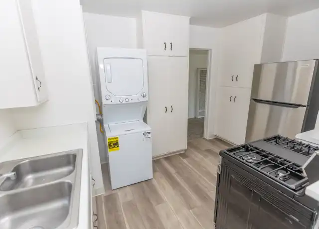 Property at 46 Ocean View Ave Unit B, Santa Barbara, CA, 93103, 2 beds, 1 bath, [object Object]