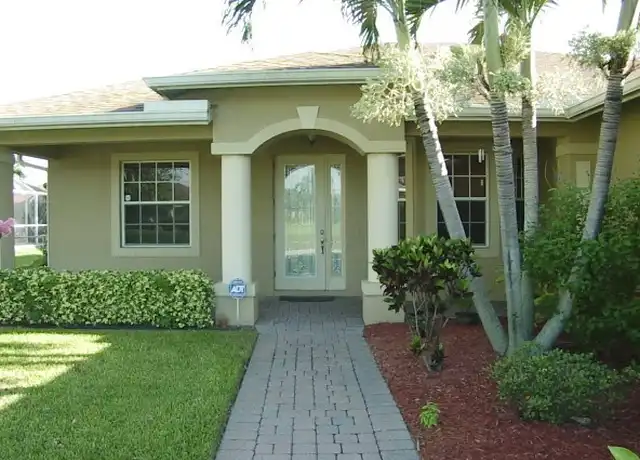 Property at 1009 SW 33rd Ter, Cape Coral, FL, 33914, 3 beds, 2 baths, [object Object]