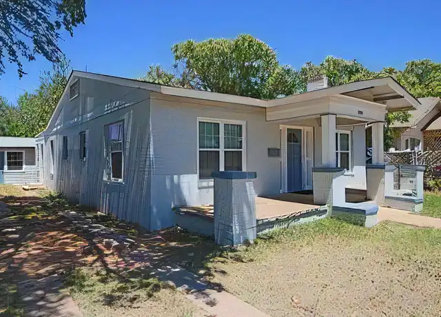 Property at 1910 16th St, Lubbock, TX, 79401, 3 beds, 2 baths, [object Object]