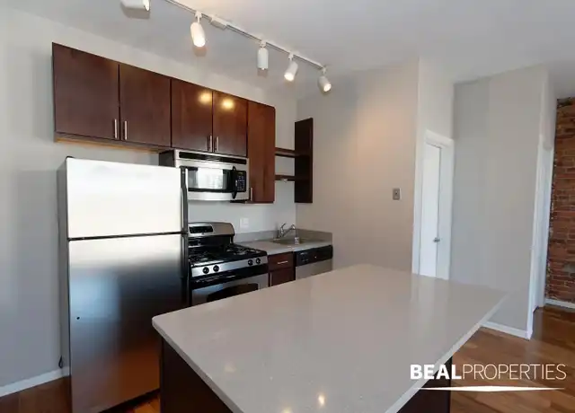 Property at 2220 N Clark St Unit 202, Chicago, IL, 60614, 1 bed, 1 bath, [object Object]