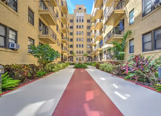 Property at 130 4th Ave N #502, Saint Petersburg, FL, 33701, 1 bed, 1 bath, [object Object]