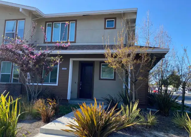 Property at 2580 Alvin St, Mountain View, CA, 94043, 3 beds, 2.5 baths, [object Object]