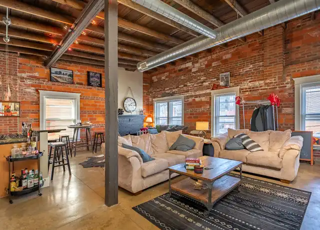 Property at 891-895 N High St Apt 203, Columbus, OH, 43215, 1 bed, 1.5 baths, [object Object]