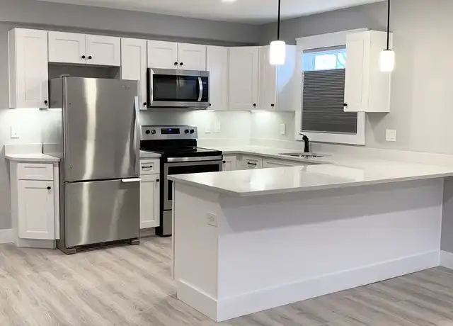 Property at 557 Varnum Ave, Lowell, MA, 01854, 1 bed, 1 bath, [object Object]