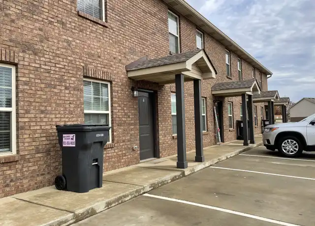 Property at 1708 Manning Dr Unit 4, Clarksville, TN, 37042, 2 beds, 2.5 baths, [object Object]