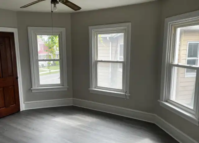 Property at 2421 W 4th St, Williamsport, PA, 17701, 1 bed, 1 bath, [object Object]