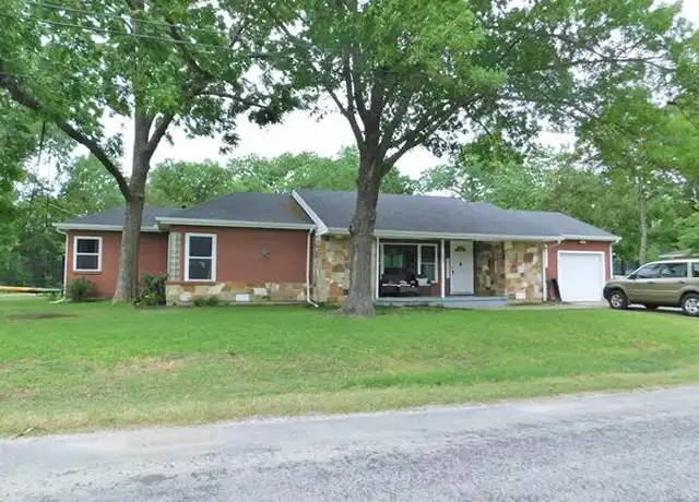 Property at 224 S Sherman St, Pilot Point, TX, 76258, 3 beds, 2 baths, [object Object]