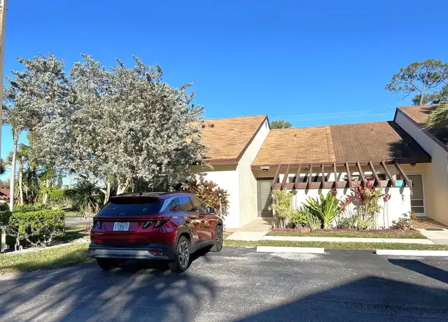 Property at 3614 English Rd Unit A, Lake Worth, FL, 33467, 2 beds, 2 baths, [object Object]
