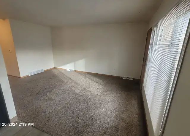 Property at 2747 Boston Ave Unit 2747, Des Moines, IA, 50310, 2 beds, 1.5 baths, [object Object]