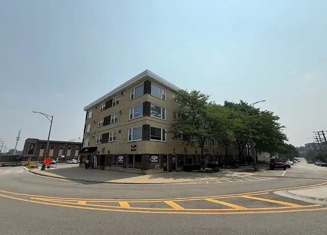 Photo of 5107 Washington St, Downers Grove, IL 60515