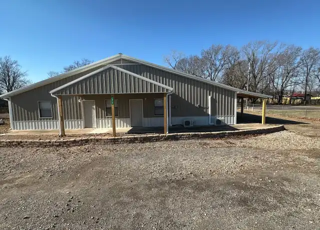 Property at 1012 N Flint St Apt 2, Stilwell, OK, 74960, 2 beds, 1 bath, [object Object]