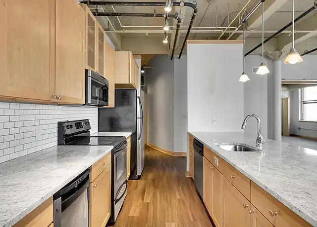 Property at Lowertown Lofts - 240 5th St E, St Paul, MN, 55101, 1-2 bed, 1-2 bath, [object Object]
