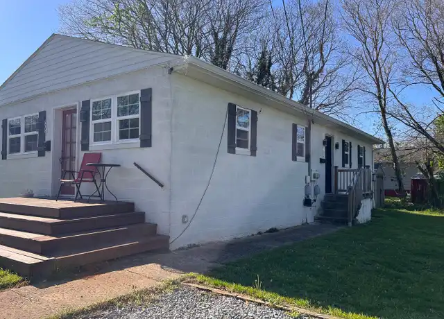 Property at 505 W Cook St Unit B, Bedford, VA, 24523, 1 bed, 1 bath, [object Object]