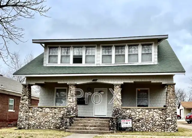 Property at 110 W Lindburg St, Pittsburg, KS, 66762, 0 beds, 1 bath, [object Object]