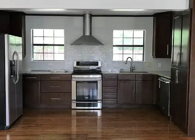 Property at 1101 Sycamore St, San Marcos, TX, 78666, 3 beds, 2 baths, [object Object]