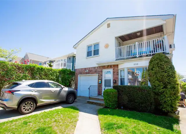 Property at 552 E Walnut St, Long Beach, NY, 11561, 3 beds, 2 baths, [object Object]