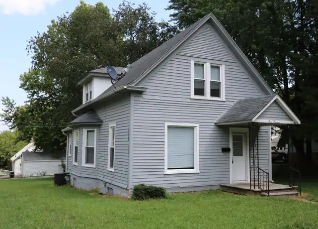 Property at 900 S 6th St, Burlington, IA, 52601, 2 beds, 2 baths, [object Object]