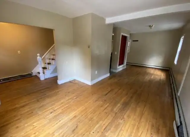 Property at 75 Market St, Bangor, ME, 04401, 3 beds, 1 bath, [object Object]